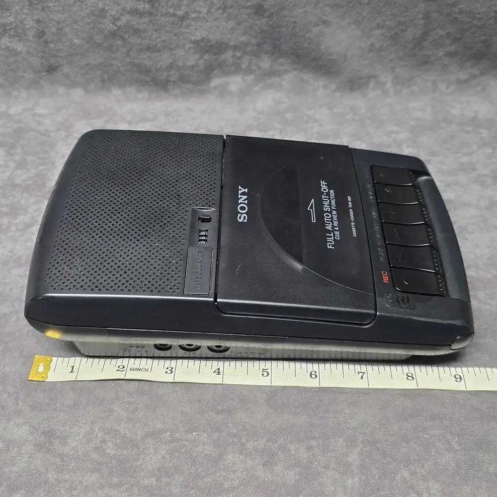 Vintage Sony Portable Cassette Tape Recorder Player TCM-929 Music / Audio